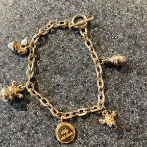 Chic Gold Winnie the Pooh Charm Bracelet